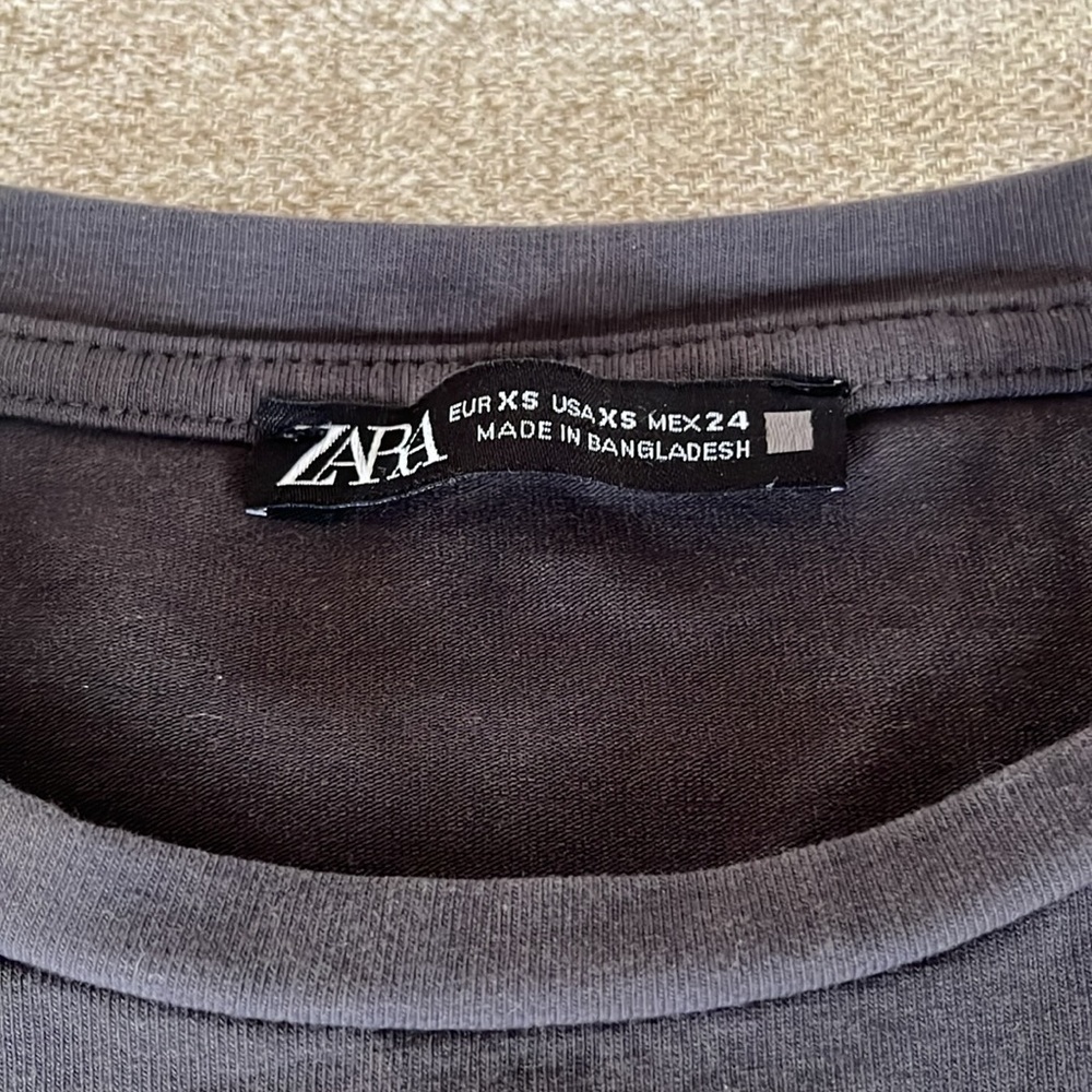 Gray baby tee - Picture 2 of 2